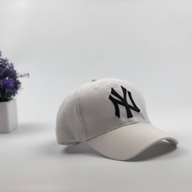 Кепка бейсболка New York Yankees без наклеек (белая цвет, черное лого)